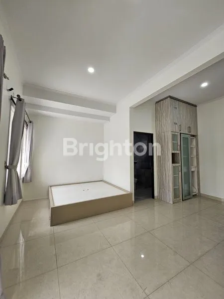 image RUMAH RENOV SIAP HUNI, GADING SERPONG (2)