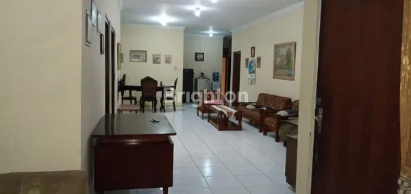 image RUMAH KUTISARI SELATAN DEKAT TENGGILIS, KENDANGSARI, PRAPEN INDAH, BENDUL MERISI,  MARGOREJO INDAH, JEMURSARI, JEMUR ANDAYANI, KUTISARI INDAH SELATAN (2)