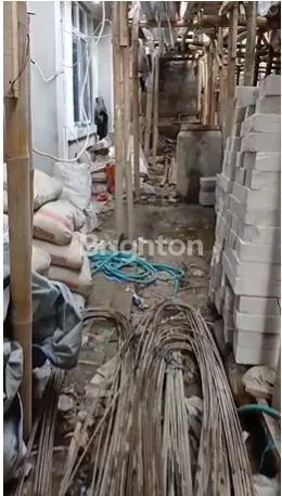 image RUMAH BANGUNAN BARU MINIMALIS 2 LANTAI   HUNIAN SANGAT MURAH  DI TENGAH KOTA JAKARTA LOKASI DI UTAN KAYU (5)