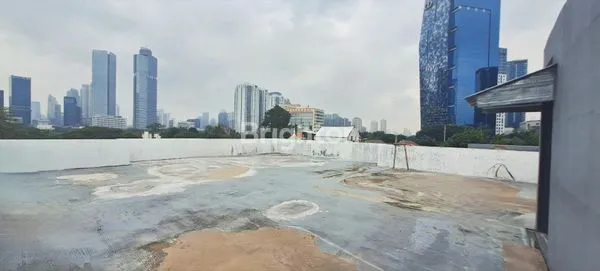 image GEDUNG 3 LANTAI + ROOFTOP LOKASI STRATEGIS MENTENG DALAM TEBET JAKSEL (8)