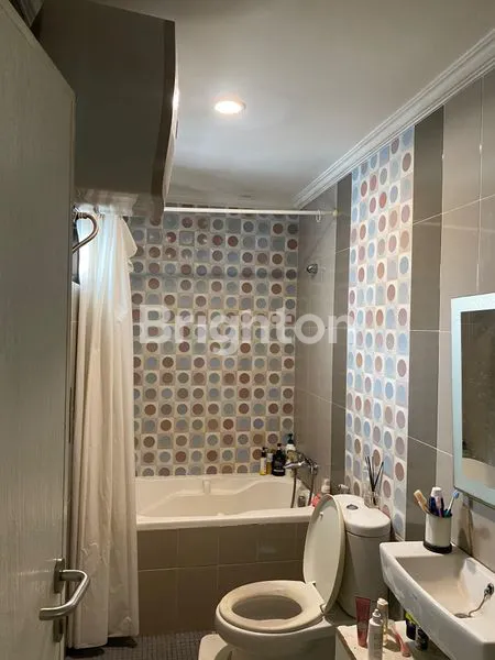 image "INVESTASI CERDAS DI CINERE! RUMAH SIAP DEKAT KE 2 STASIUN MRT DI JAKSEL HUNI 3+1 KT, AKSES MUDAH KE TOL DESARI" (4)