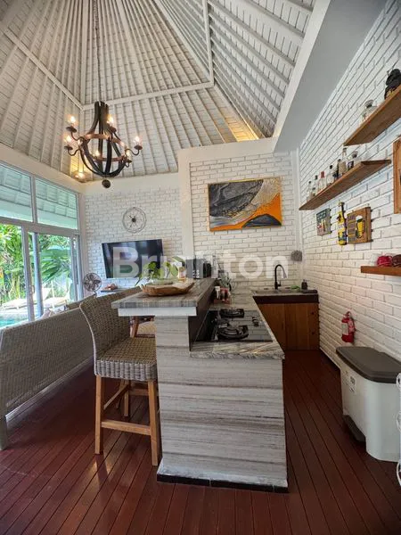 image KITSUNE VILLA BATU BOLONG CANGGU (4)