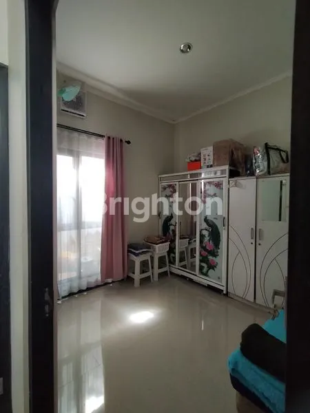 image RUMAH POJOK CANTIK MODERN (6)