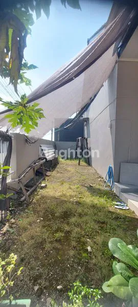 image RUMAH POJOK CANTIK MODERN (4)