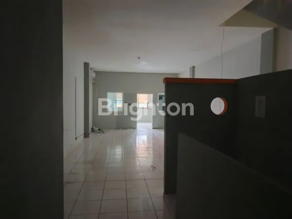 image RUKO STRATEGIS JL MT HARYONO (4)