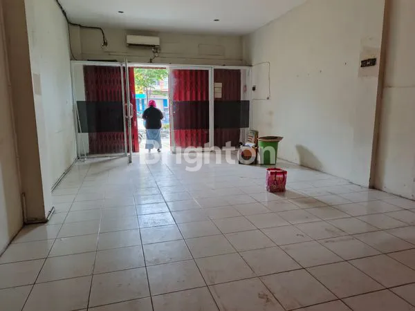 image RUKO STRATEGIS JL MT HARYONO (6)