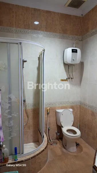 image TOKO 1,5 LANTAI DEKAT KERATON MANGKUNEGARAN SOLO COCOK UNTUK BUKA USAHA (7)