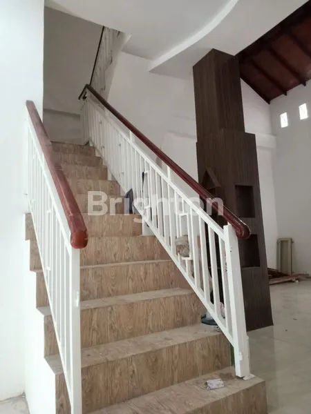 image RUMAH LANTAI 3 TASBIH (8)