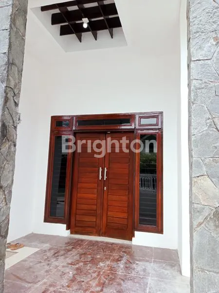 image RUMAH LANTAI 3 TASBIH (2)