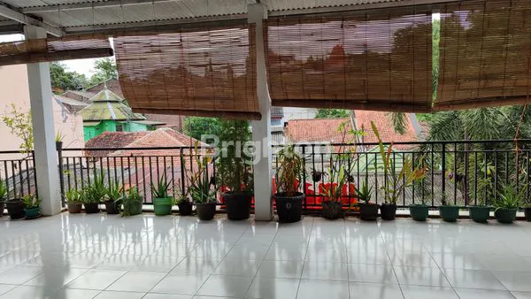 image JUAL RUMAH MURAH KEDUNGMUNDU 3 LANTAI + FURNISH (6)
