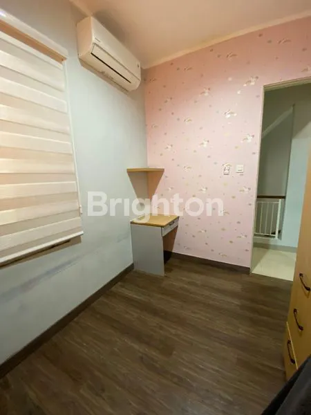 image RUMAH 3 LANTAI CLUSTER THE HEIGHT SERPONG SEMU FURNISHED SIAP HUNI (5)