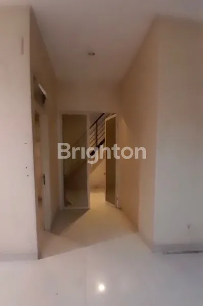 image RUMAH 2 LANTAI SIAP HUNI DAN TERAWAT DAN DEKAT AKSES TOL STRATEGIS DI CITRA GARDEN (BISA KPR) (3)