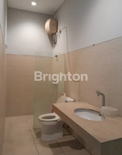 image RUMAH 2 LANTAI SIAP HUNI DAN TERAWAT DAN DEKAT AKSES TOL STRATEGIS DI CITRA GARDEN (BISA KPR) (6)