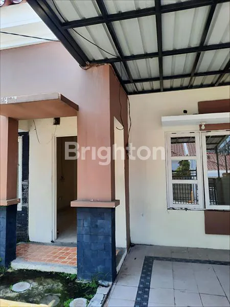 image RUMAH 1,5 LANTAI SIAP HUNI DI PURIMAS DEKAT UPN MERR TOL DAN BANDARA  (2)