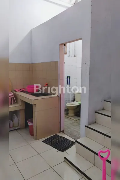 image RUKO 3 TINGKAT SIAP HUNI JLN YOS SUDARSO MEDAN (4)