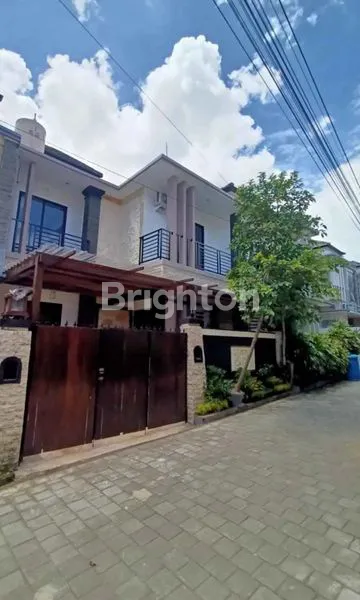 image RUMAH MODERN 2 LANTAI SEMI FURNISH DI JL PADANG LUWIH DALUNG KUTA UTARA (1)