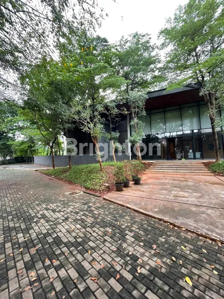 image GEDUNG CANTIK ASRI STRATEGIS BINTARO RAYA PESANGGRAHAN JAKARTA SELATAN (5)