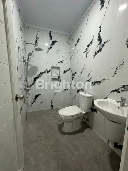 image SISA 2 UNIT RUMAH BARU INDENT DI DURI KEPA (5)