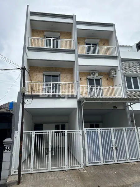 image SISA 2 UNIT RUMAH BARU INDENT DI DURI KEPA (1)