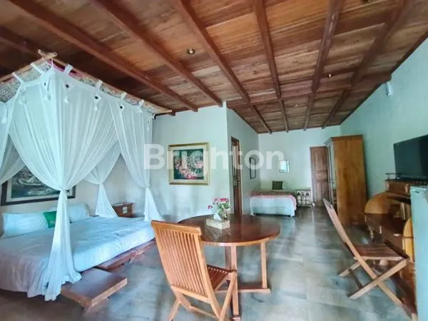 image THE LAKE VILLA – VILLA ASRI DENGAN SUASANA ALAM DI PAYANGAN (1)