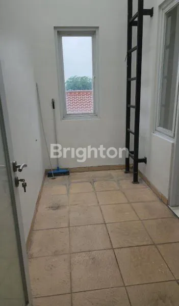 image RUKO TEBET SIAP PAKAI MURAH STRATEGIS (5)