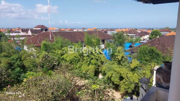 image GEDUNG SENI DENGAN PEMANDANGAN LAUT (8)