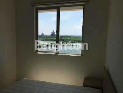image APARTEMEN EAST COAST 3BR VIEW JEMBATAN SURAMADU FURNISH (6)