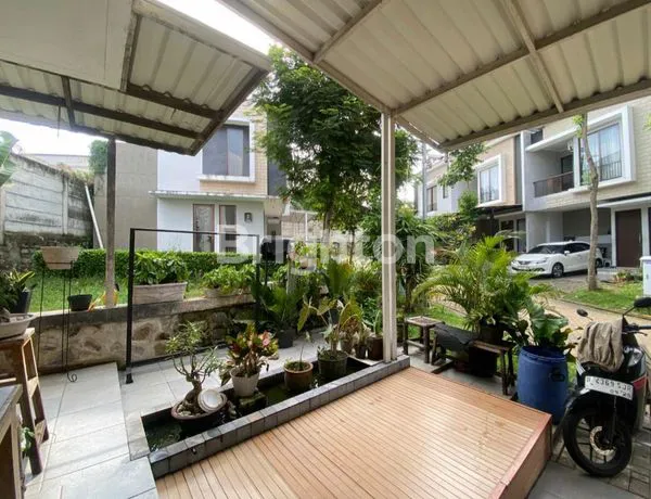 image DIJUAL RUMAH HOEK, 2 LANTAI DI FORTUNE HEIGHT, GRAHA RAYA, BINTARO, TANGERANG. (2)