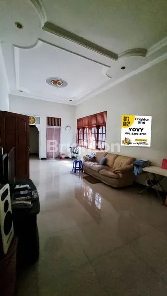 image RUMAH MEWAH DI SUMBER (5)