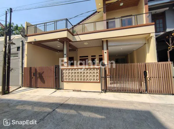 image RUMAH CUANTIK 2 LANTAI TAMAN GALAXY (1)