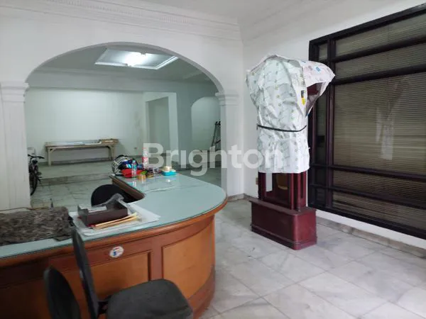 image RUMAH BISA DIBUAT USAHA DI JALAN SATRIA RAYA PULOGADUNG JAKARTA  TIMUR (3)