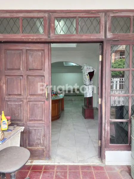 image RUMAH BISA DIBUAT USAHA DI JALAN SATRIA RAYA PULOGADUNG JAKARTA  TIMUR (2)