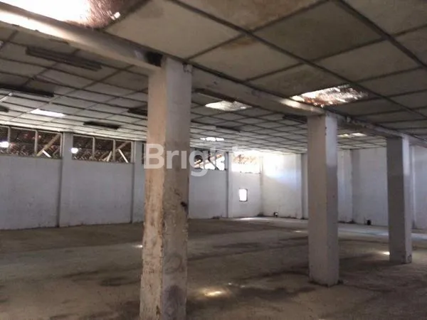 image PABRIK LUAS DAN STRATEGIS DI PINGGIR JALAN RAYA UJUNG BERUNG, BANDUNG (6)