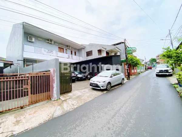 image RUMAH KANTOR CAFE PESANGGRAHAN PETUKANGAN UTARA JAKARTA SELATAN (8)