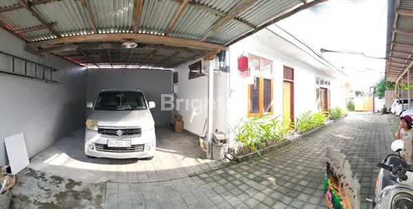 image DISEWAKAN RUMAH KONDISI BARU PARKIR LUAS (3)