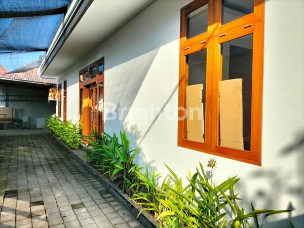 image DISEWAKAN RUMAH KONDISI BARU PARKIR LUAS (5)