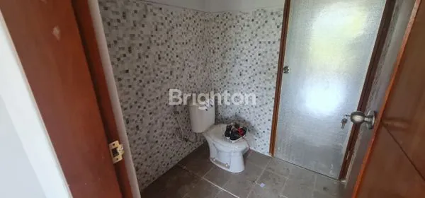 image DIJUAL CEPAT RUMAH 3 LANTAI PERUMAHAN ESTERLAND JIMBARAN (3)