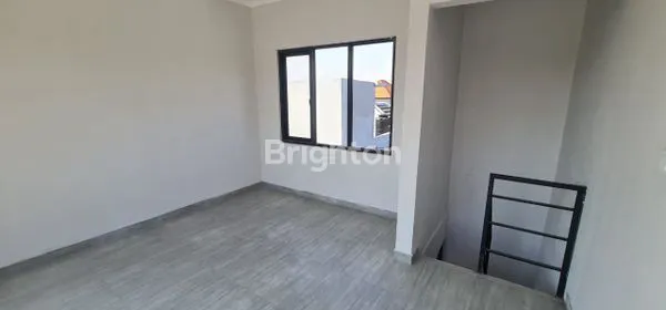 image DIJUAL CEPAT RUMAH 3 LANTAI PERUMAHAN ESTERLAND JIMBARAN (6)