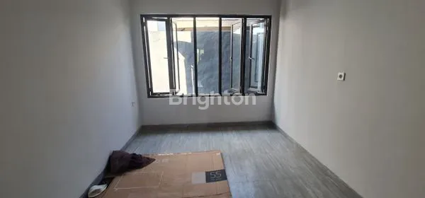 image DIJUAL CEPAT RUMAH 3 LANTAI PERUMAHAN ESTERLAND JIMBARAN (4)