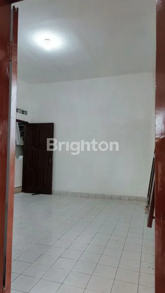 image RUMAH MEWAH 5+1 KT DI MANTRIJERON, SHM, 400M² (2)