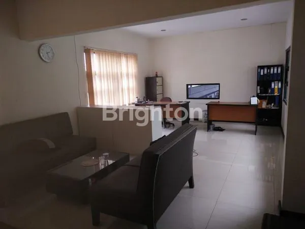 image RUMAH + WORKSHOP STRATEGIS DI PINGGIR JALAN PASIR IMPUN, SUKAMISKIN, BANDUNG (3)