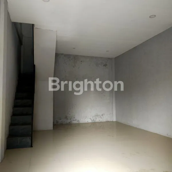 image DIJUAL RUKO MURAH 2 LANTAI UTARA SLEMAN CITY HALL  JL MAGELANG  DENGGUNG SLEMAN YOGYAKARTA (4)