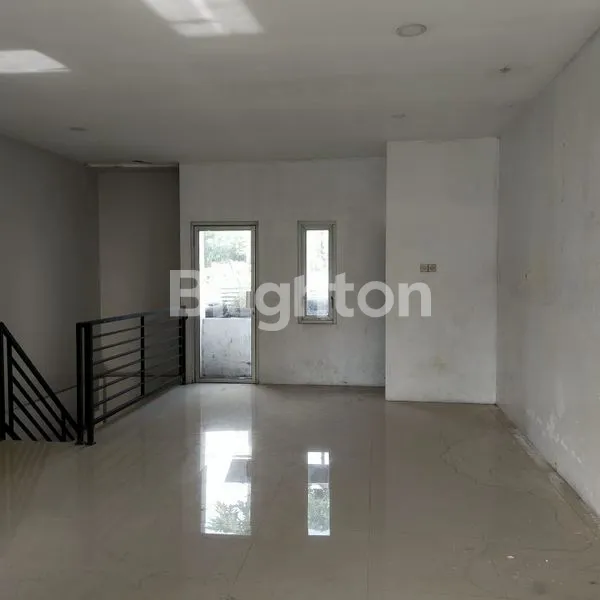 image DIJUAL RUKO MURAH 2 LANTAI UTARA SLEMAN CITY HALL  JL MAGELANG  DENGGUNG SLEMAN YOGYAKARTA (6)