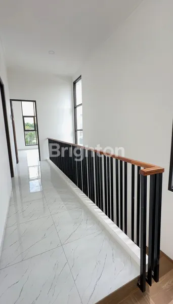 image RUMAH BARU GRESS SIAP HUNI DARMO HARAPAN INDAH DEKAT SUKOMANUNGGAL RAYA SATELIT TANDES GRAHA FAMILI PAKUWON MALL (5)