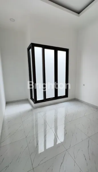 image RUMAH BARU GRESS SIAP HUNI DARMO HARAPAN INDAH DEKAT SUKOMANUNGGAL RAYA SATELIT TANDES GRAHA FAMILI PAKUWON MALL (6)
