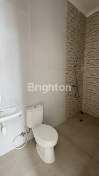 image RUMAH BARU GRESS SIAP HUNI DARMO HARAPAN INDAH DEKAT SUKOMANUNGGAL RAYA SATELIT TANDES GRAHA FAMILI PAKUWON MALL (8)