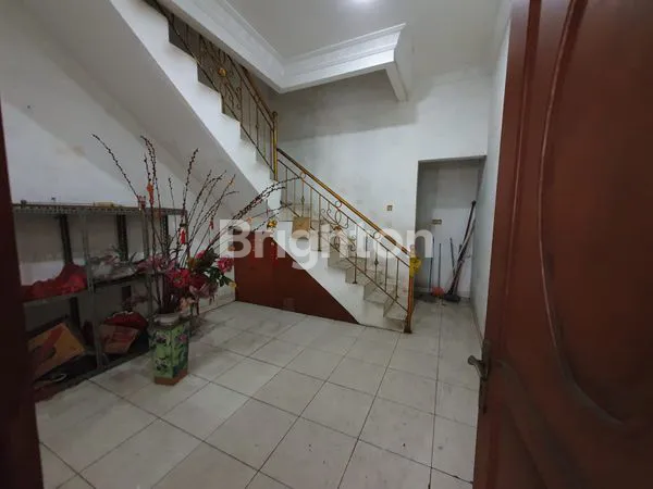 image RUMAH 4 LANTAI KEMENANGAN GLODOK JAKARTA BARAT (3)