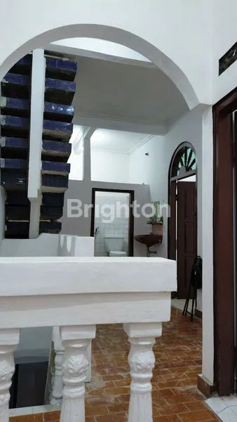 image RUMAH 3 LANTAI DI KOTA JOGYA (7)