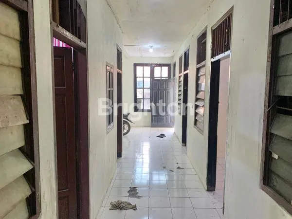 image RUMAH KOST 2 LANTAI 10 KAMAR ROW MOTOR DI KEMANGGISAN (1)