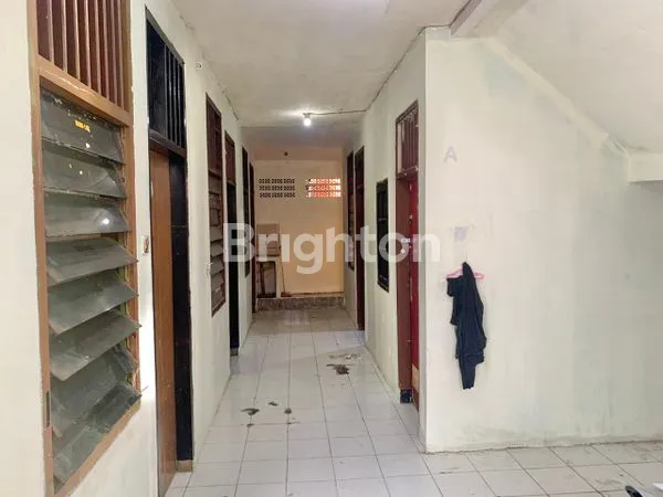 image RUMAH KOST 2 LANTAI 10 KAMAR ROW MOTOR DI KEMANGGISAN (2)